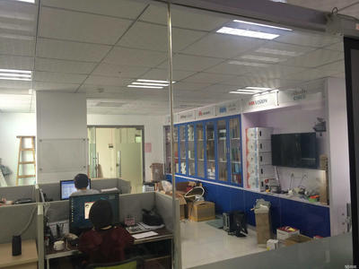 汕頭市騰潤網(wǎng)絡(luò)科技 計算機軟硬件開發(fā)與銷售的創(chuàng)新引領(lǐng)者